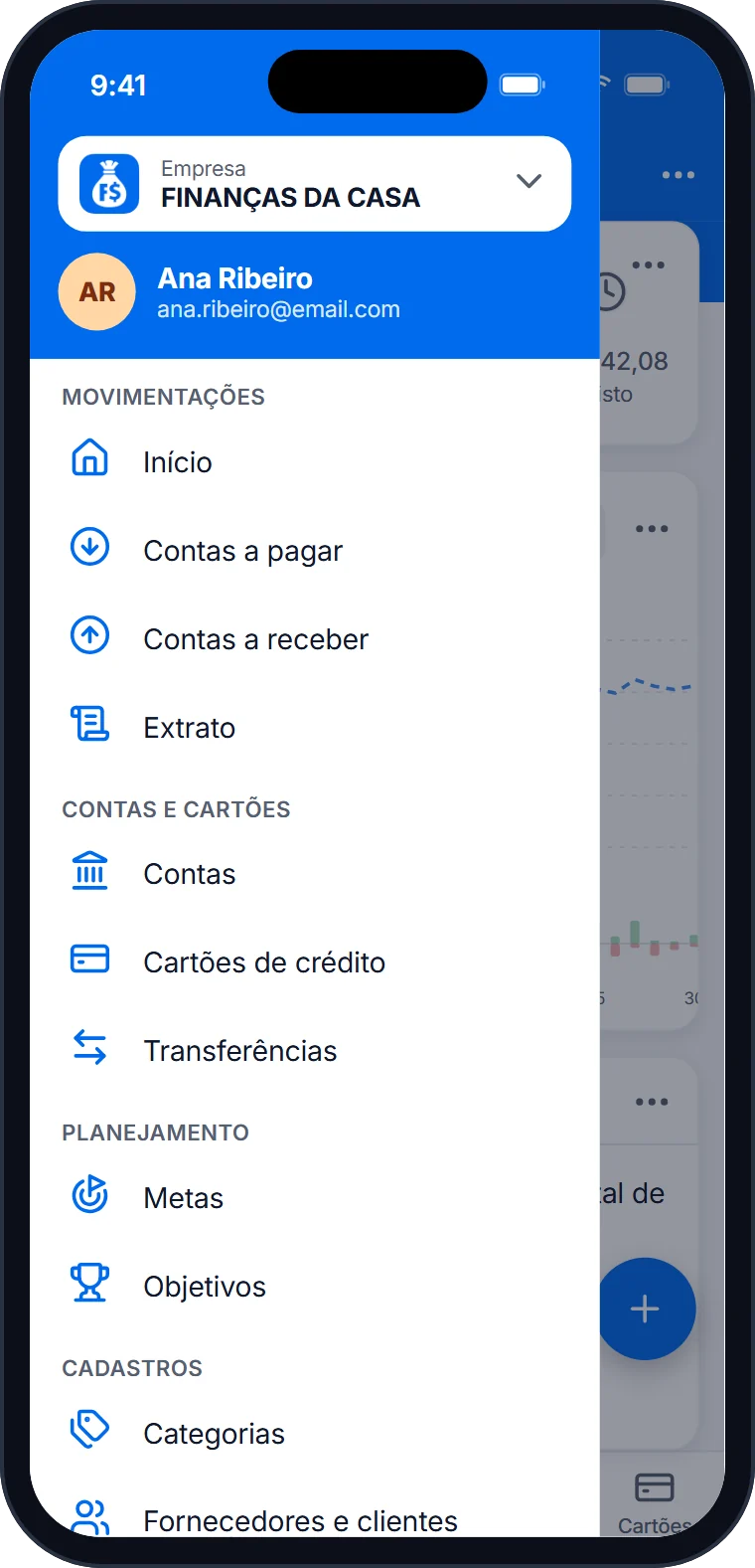 Menu do aplicativo com movimentações, contas, cartões, metas e objetivos